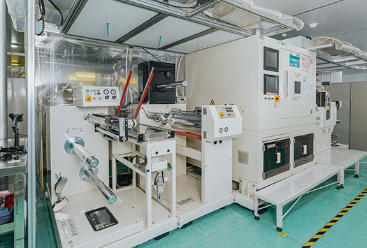 高效R2R生產線 8.雷射佈線切割